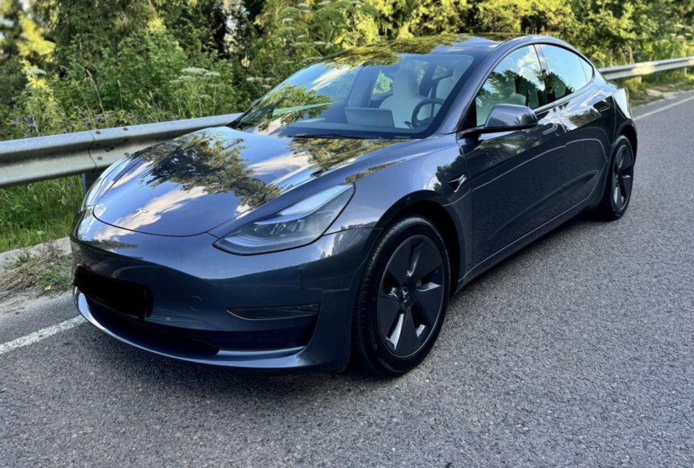 Аренда теслы / Tesla model 3 ( 23-25 г)