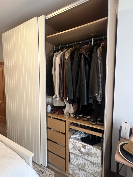 Roupeiro IKEA de Grande Capacidade – Impecável