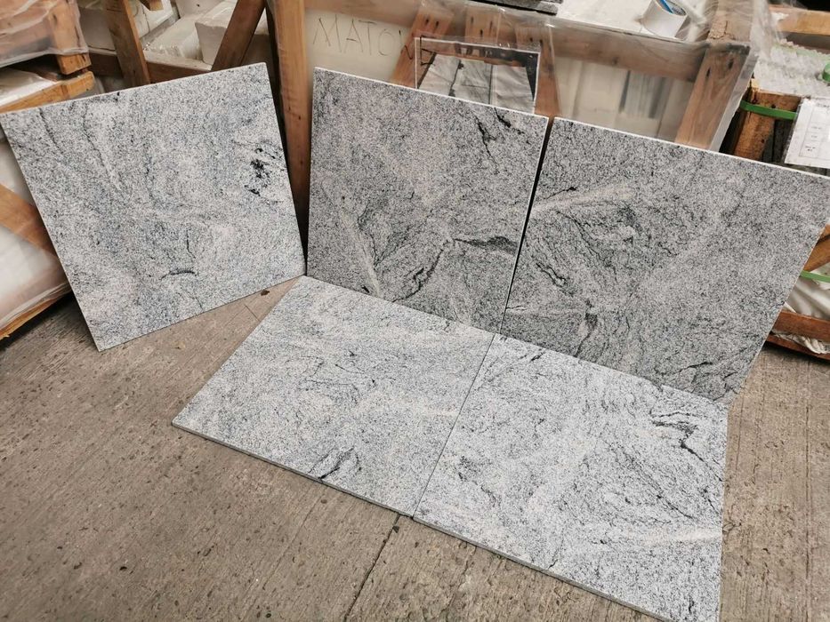 Płytki granitowe VISCONT WHITE DUKE 61 x 30,5 x +/- 1,2 cm polerowane