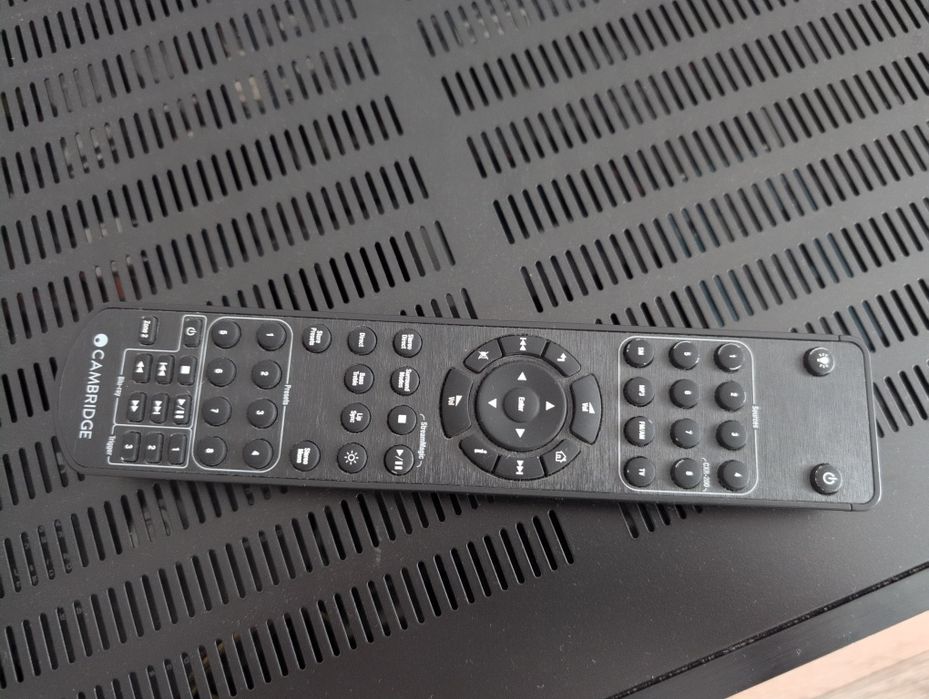 Cambridge audio cxr200 - Wzmacniacz amplituner 1700W