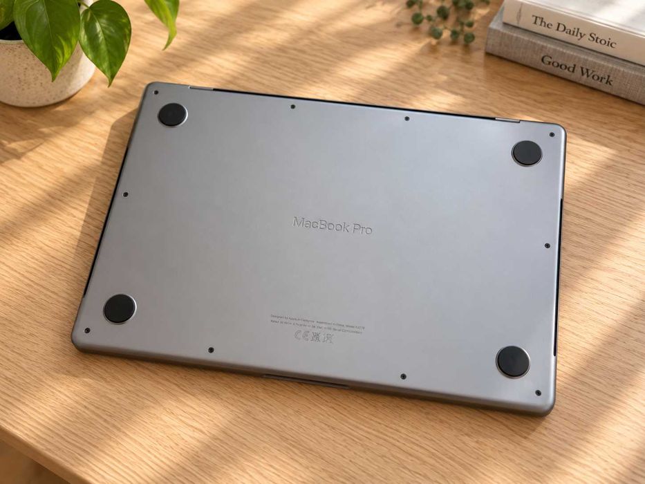 MacBook Pro 14” M3 512GB + 8GB + Caixa + Fatura + 1 Ano Garantia