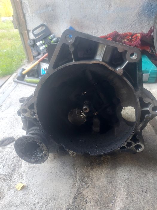 Sprzedam  skrzynię biegów vw polo 6n2 1.9sdi