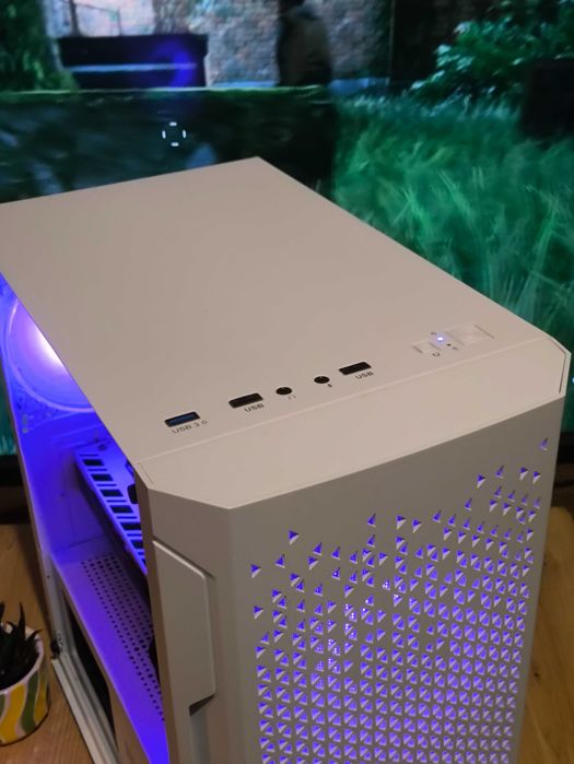 Komputer Gamingowy Ryzen 5 3600/RX 6600 8GB/16GB RAM/1TB SSD/Wi-Fi/Gw.