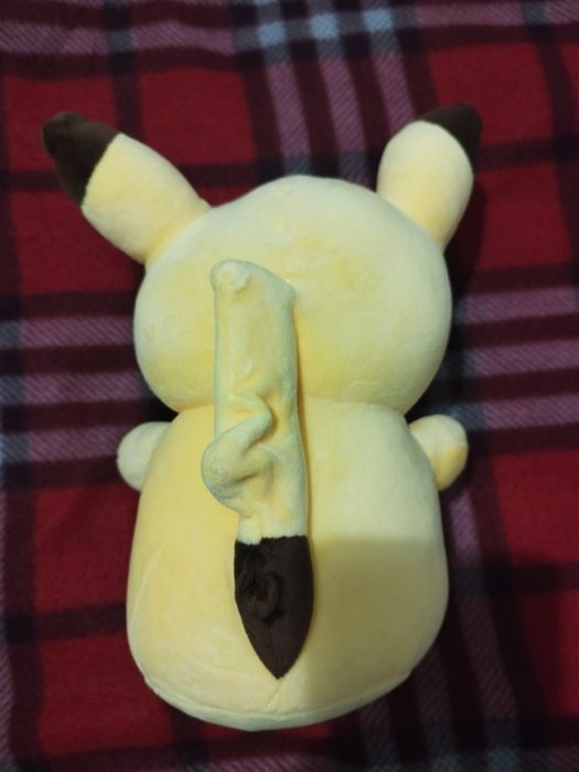 Peluche pikachu 25 cm