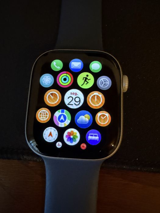 Apple Watch Series 10 GPS + Cellular (46 mm)