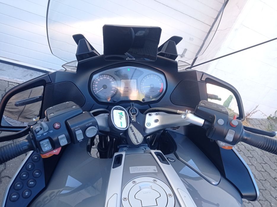 BMW.   R 1200 RT