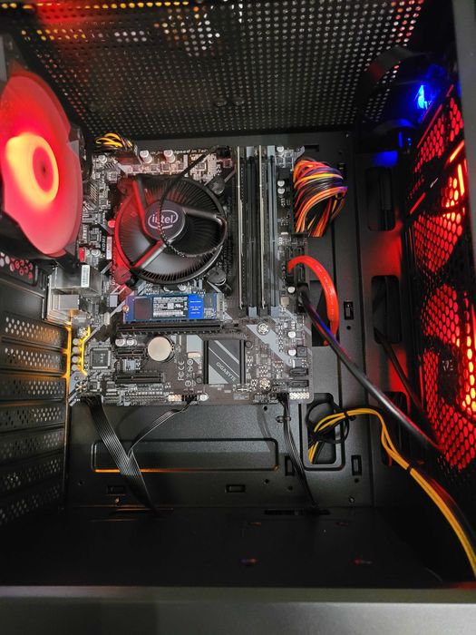 Komputer gamingowy Intel Core i5 8600 - i5 7500, DDR4, SSD M2, HDD,W11