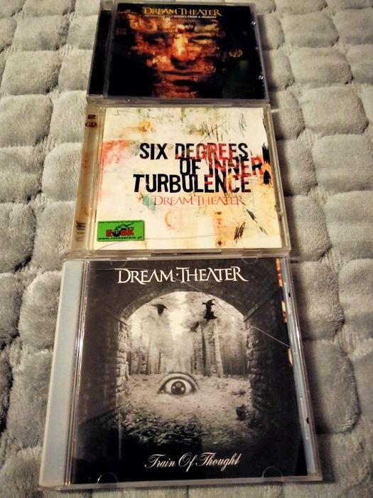 Zestaw 3 płyt CD prog metalowej grupy Dream Theater . Stan bdb .