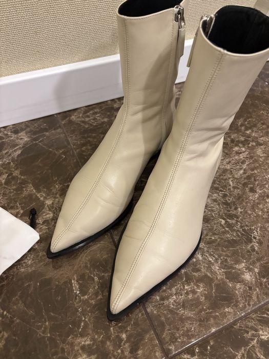 Чоботи черевики ботильони молочні бежеві massimo dutti limited edition