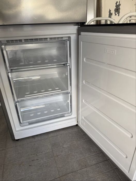 Frigorifico combinado indesit - para peças ou para reparação