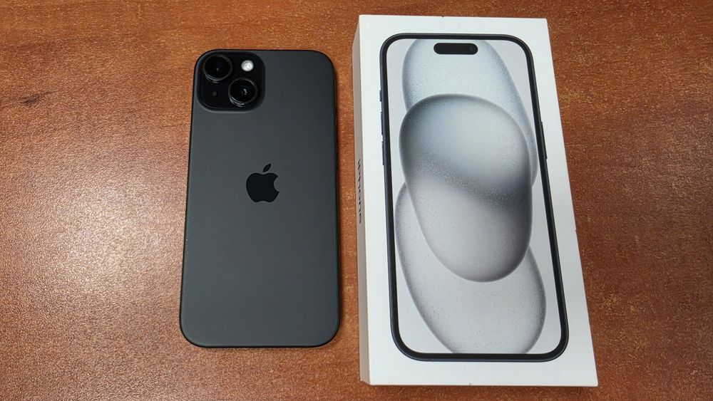 iPhone 15 128GB czarny, stan bdb