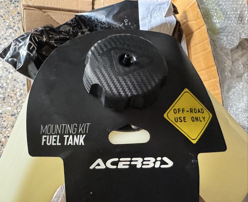 Desposito Husqvarna TC TE FC FE 15lts Acerbis