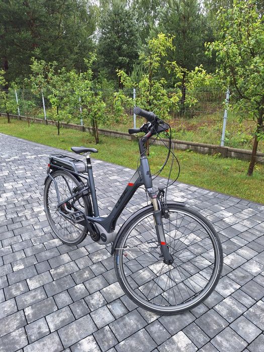 Rower elektryczny Cube Travel PRO