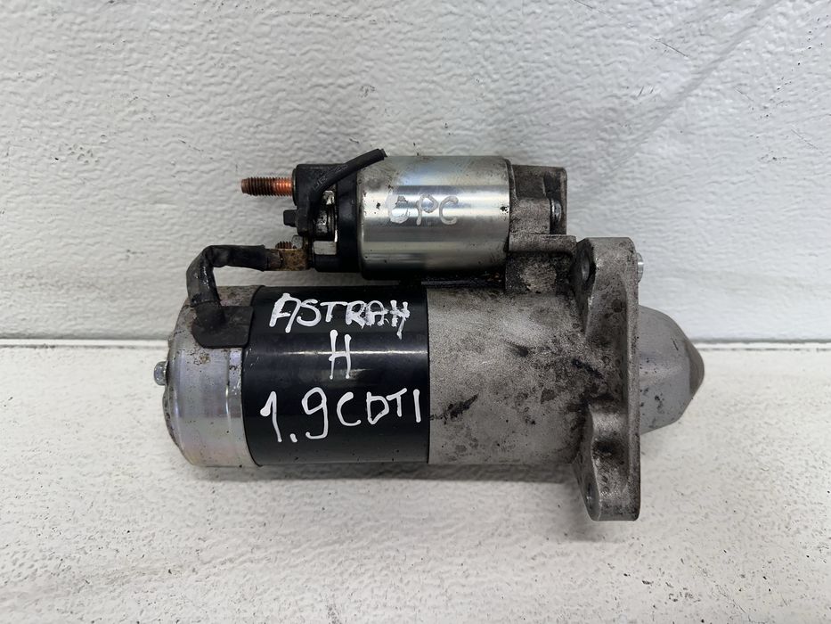 Rozrusznik Opel Astra III H 1.9 CDTI  590.125.947.07.89