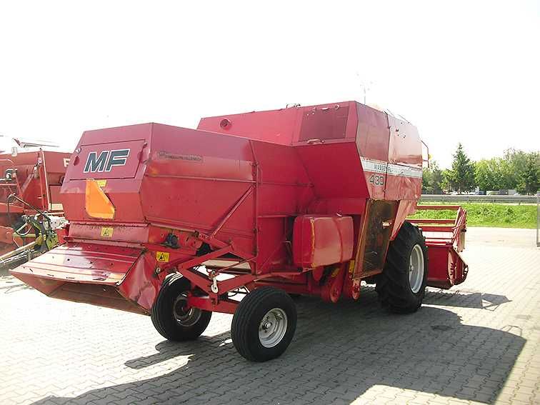 Зерноуборочный комбайн Massey Ferguson 430 (2)