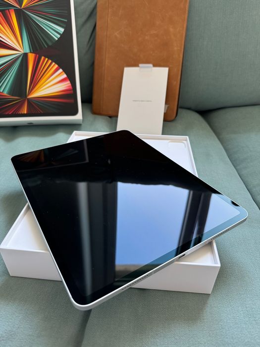 Apple iPad Pro 12.9-inch (5th Generation) M1 Wi-Fi + Cellular – 512 GB64729905369857121