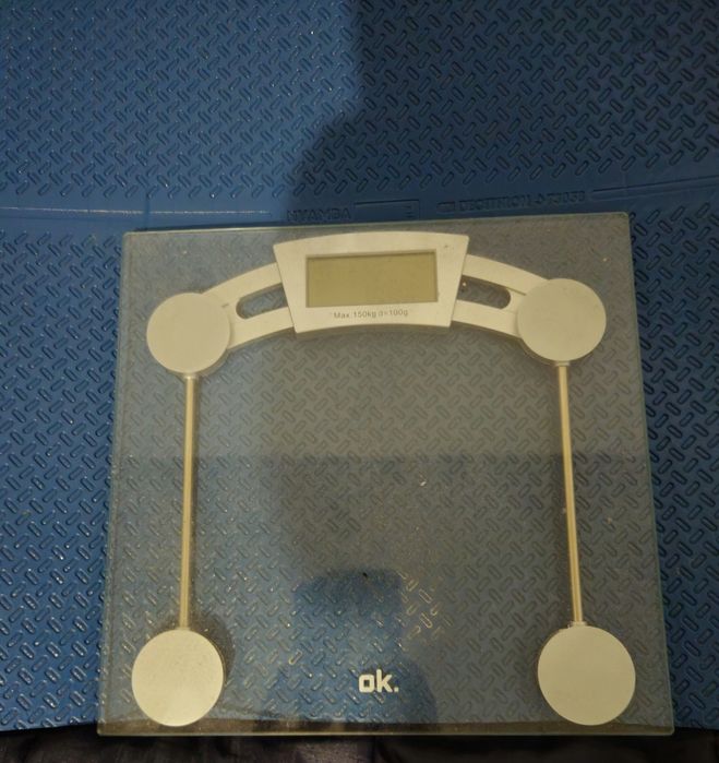 Balança de Casa de Banho Digital OK – Vidro Temperado