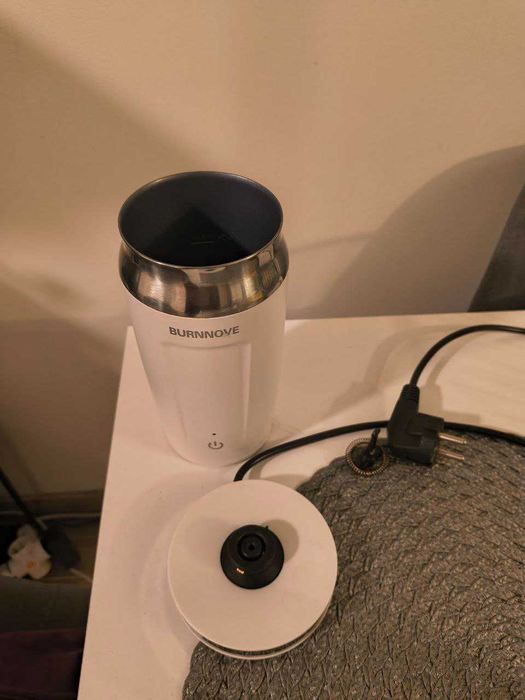 PROMO Spieniacz do mleka Burnnove MMF-9401