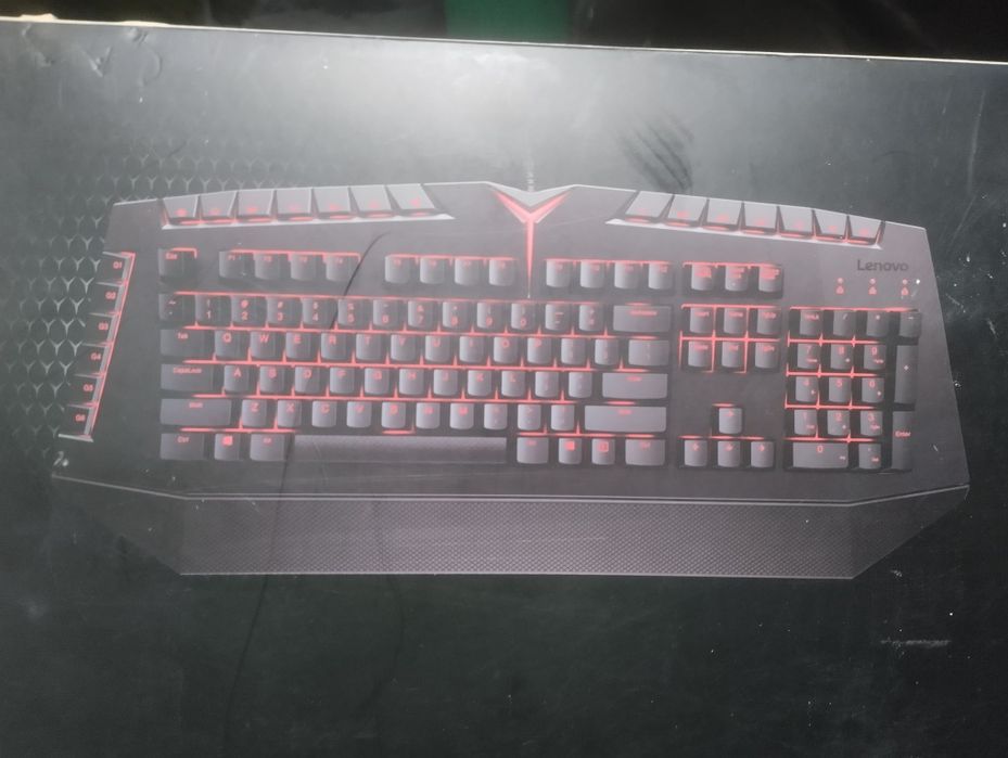 Lenovo клавиатура для ПК(игровая)
