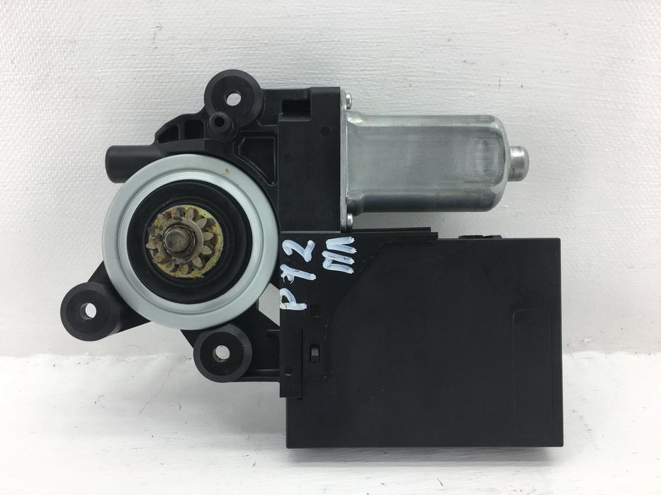Моторчик склопідйомника передній лівий VOLVO V50 P12 2010-2012 (з блок