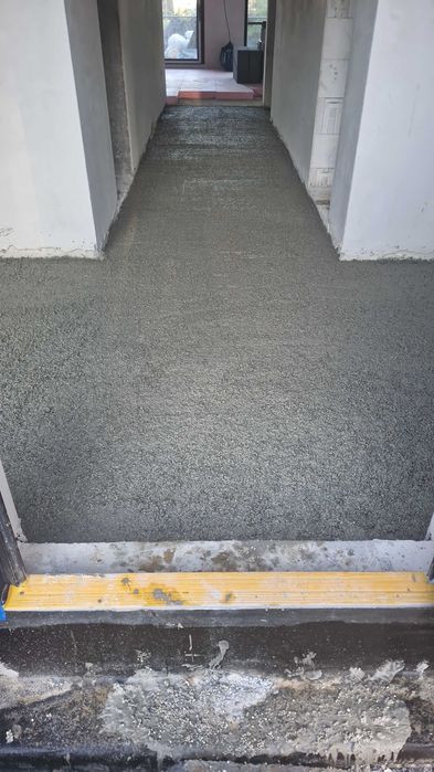 Posadzki anhydytowe, wylewki anhydytowe na ogrzedwanie podlogowe.