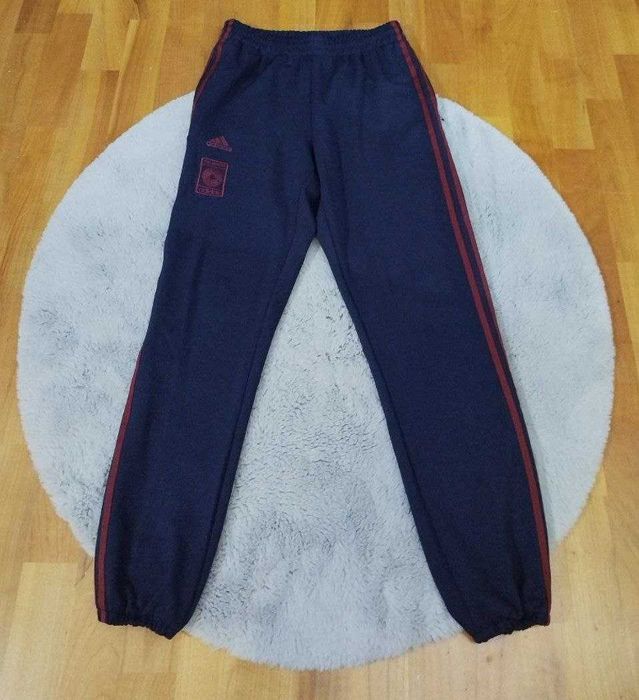 Оригінальні спортивні штани Adidas та Umbro на лампасах. S-M р