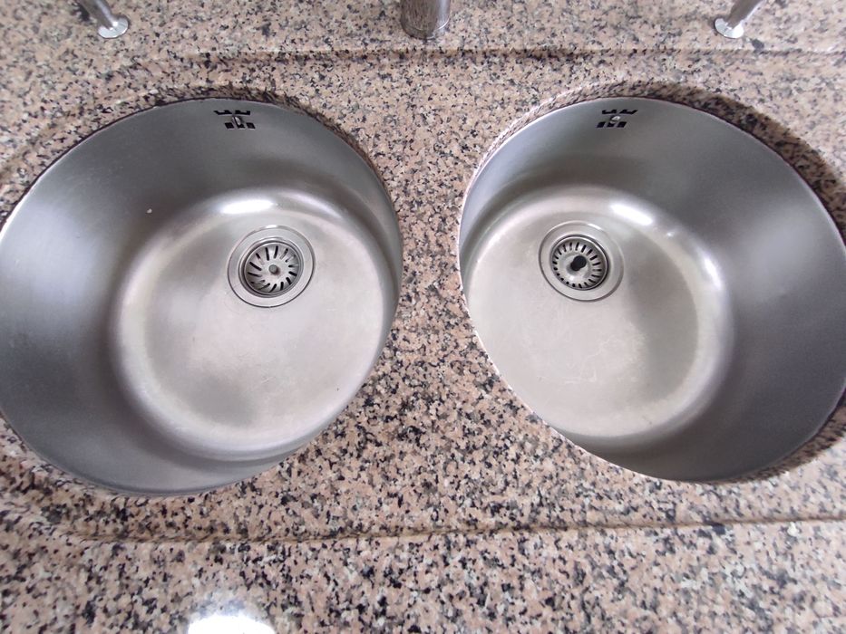 Tampos de bancadas de cozinha em granito rosa