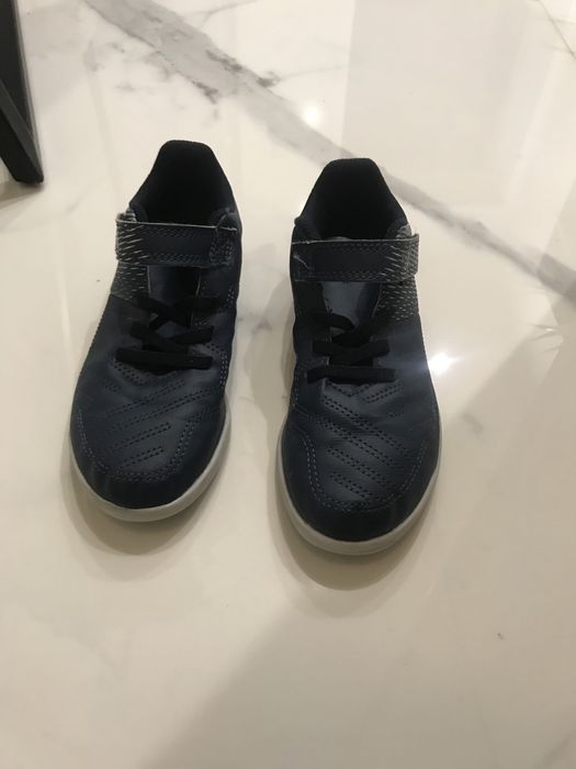 Buty halówki jak nowe dla dziecka