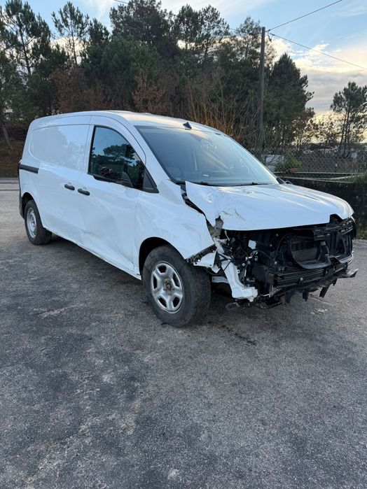 Renault Kangoo longa 10/2025