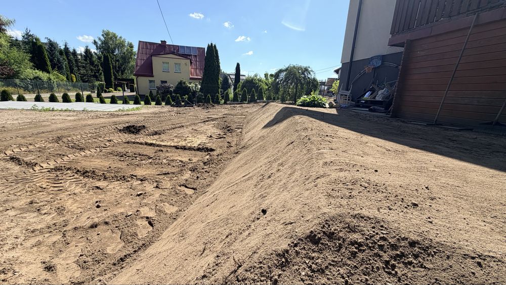 AVANT – Glebogryzarka separacyjna | Wyrównanie działek | Wykopy