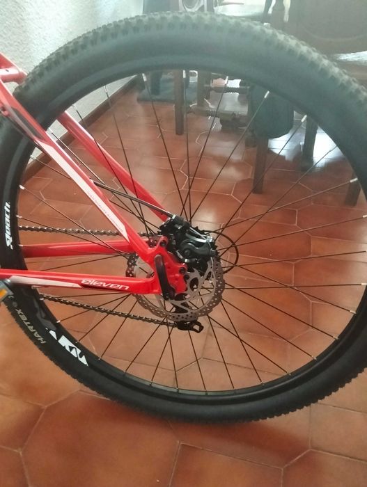 Bicicleta semi nova impecavel