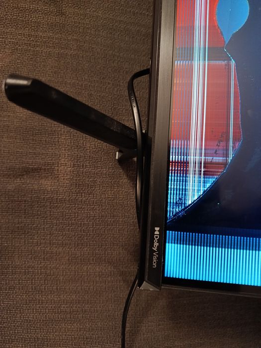 TV Hisense 43” 4K Smart TV – Para Reparação / Peças