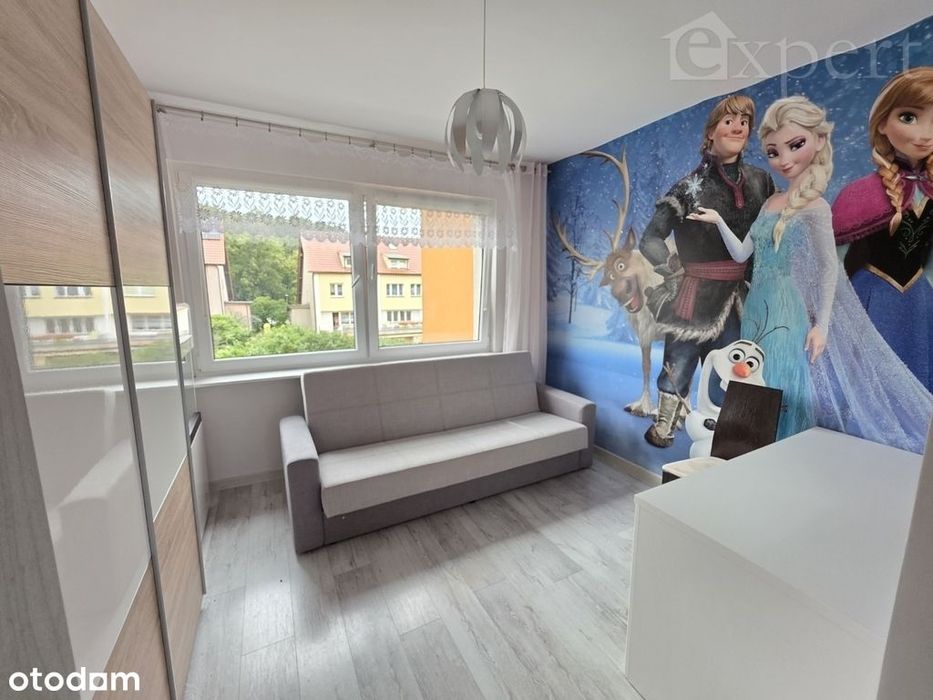Ładne 3 oddzielne pokoje z balkonem na 1 piętrze