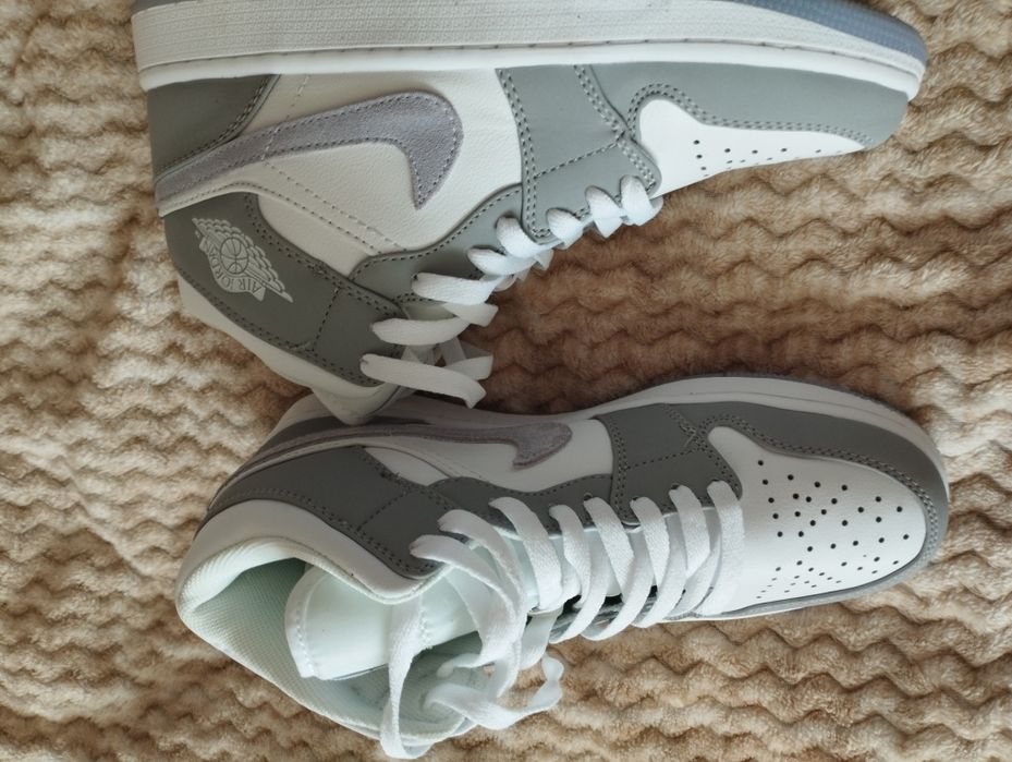 Кросівки      Nike