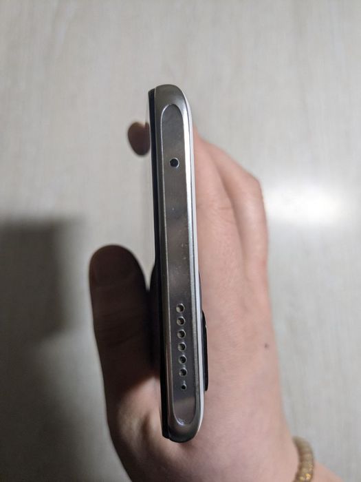 Xiaomi Mi 11T 8/128 / AMOLED 120Hz