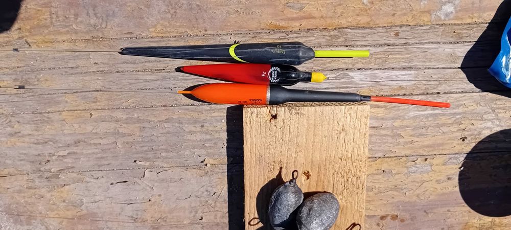 Conjunto de bóias de pesca