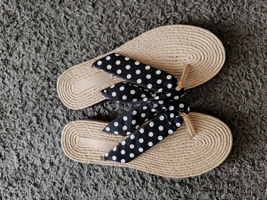 Шльопанці, тапки жіночі, в'єтнамки