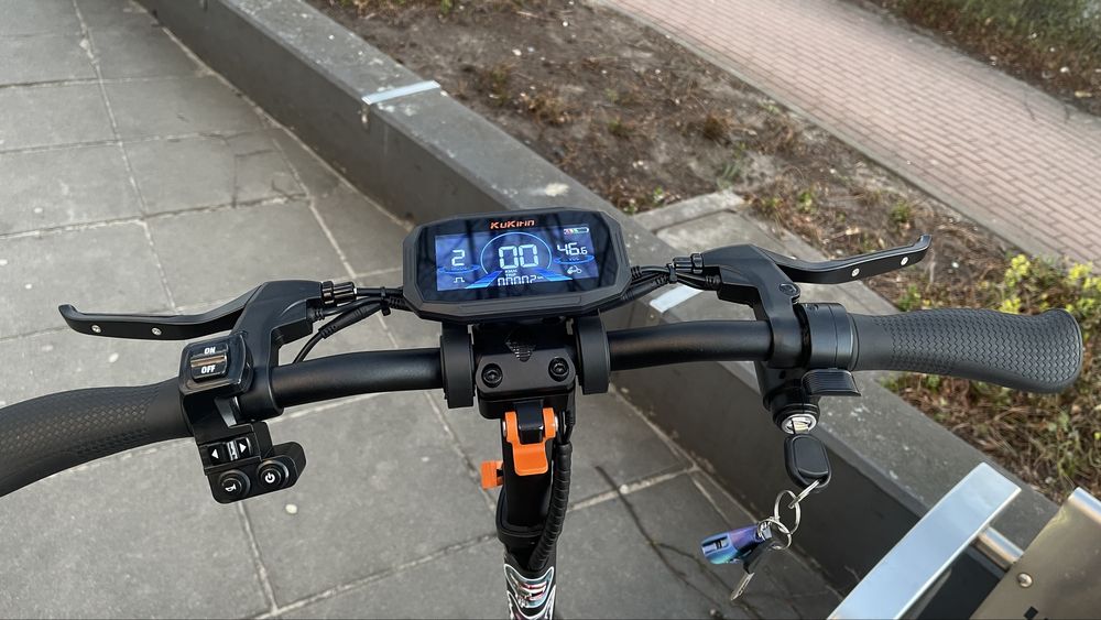 Kukirin G2 Max ( 2025 ).