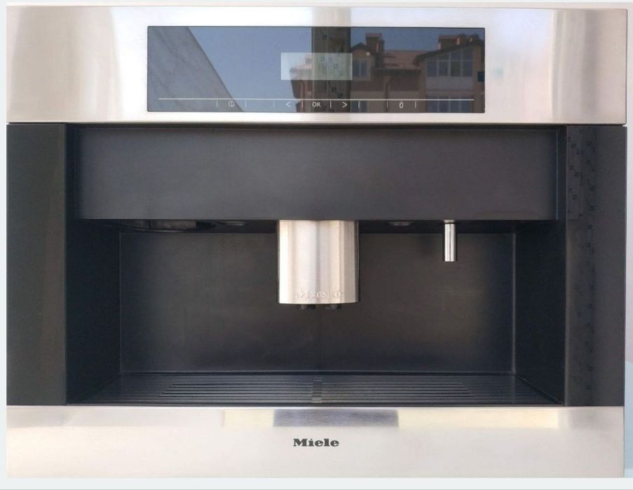 Плата до кавомашини кавоварки Miele CVA 5060 5065

Розбираю кавомашину CVA5060 5065