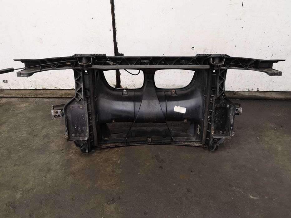 Pas przedni belka wzmocnienie kierownica powietrza bmw 1 E87 E81 2004-2011 KOMPLETNY
