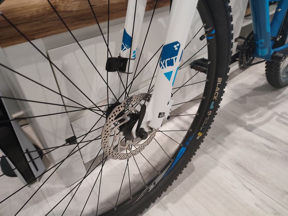 CUBE xct rama xl koło 29