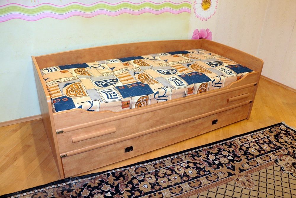 Ліжко односпальне