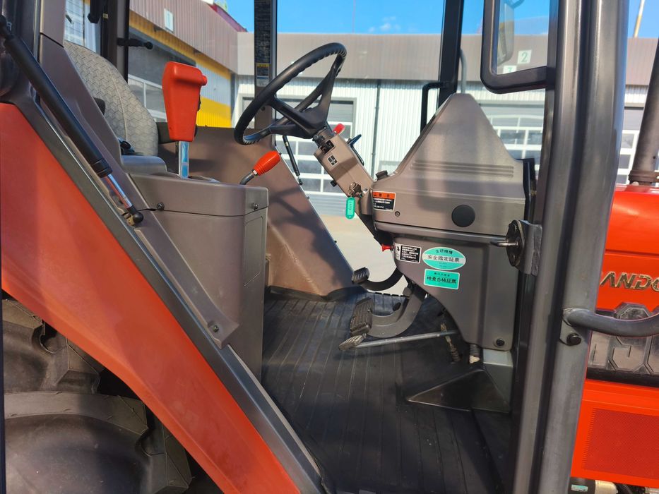 Японський трактор Кубота Kubota M-90