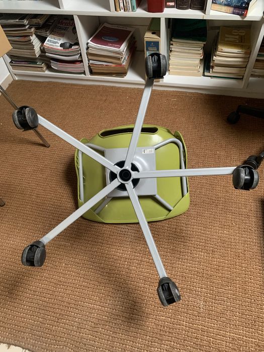 Cadeira Ikea modelo Snille