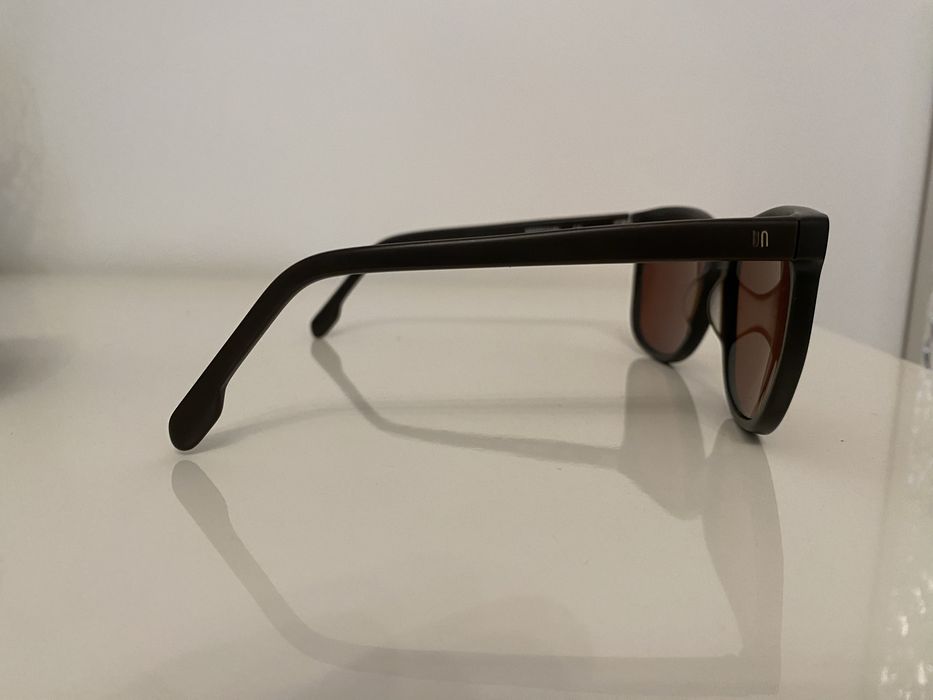 Oculos de sol Unofficial