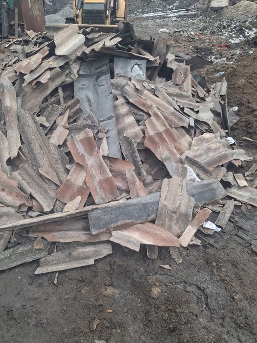 Вивіз сміття .Вантажники