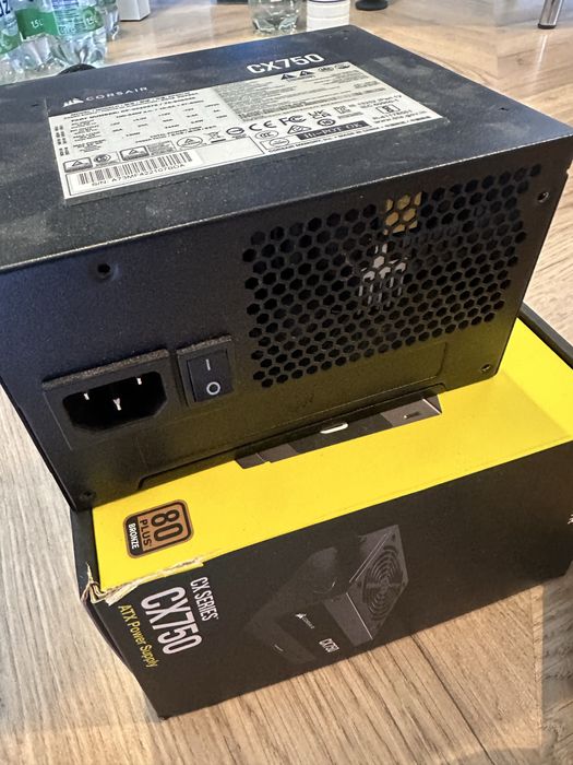 Zasilacz Corsair CX750W używany