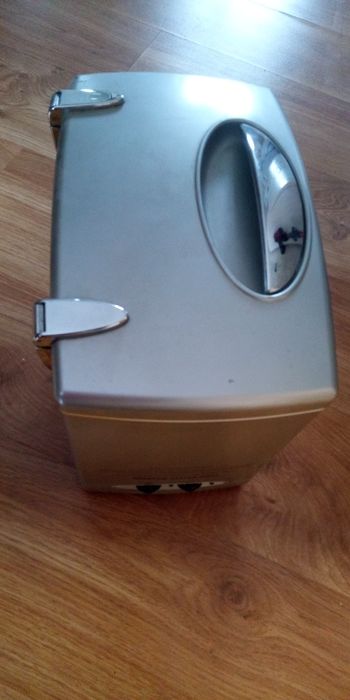 Lodówka samochodowa/turystyczna