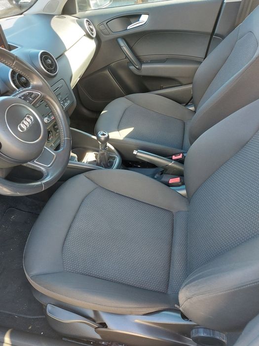 Audi A1 1.6 TDI 4 portas