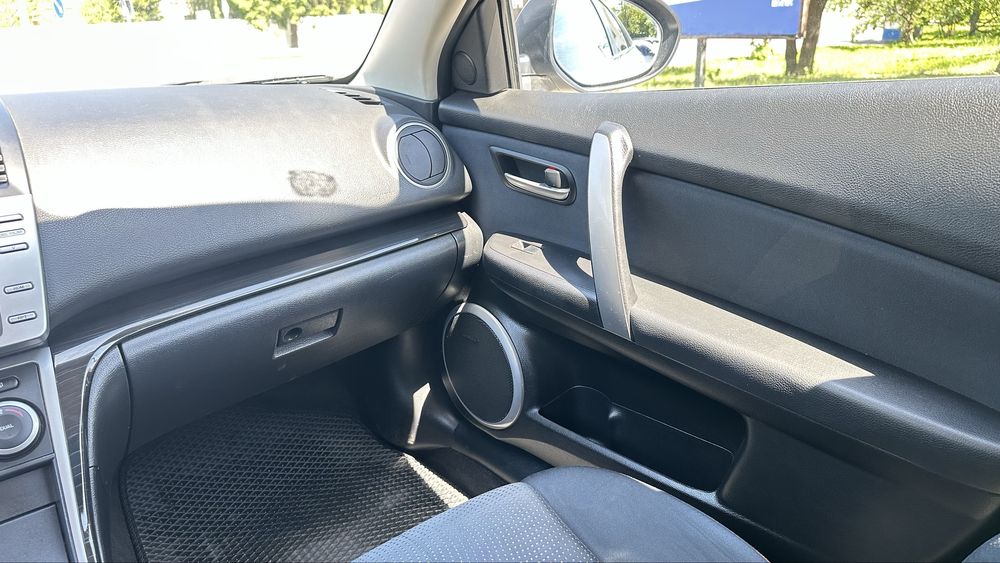 Продам Mazda 6 2,2 d
